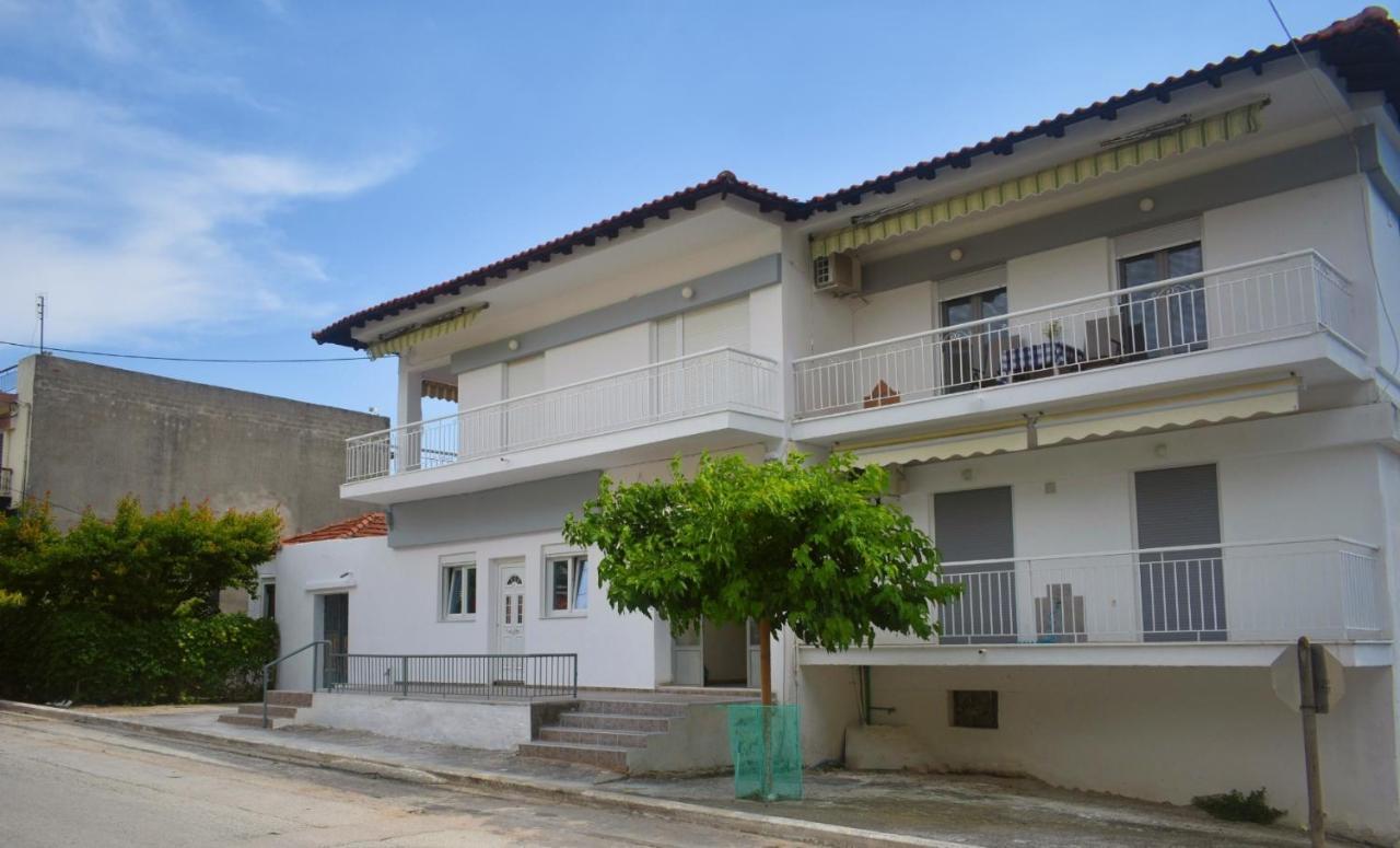 Seaside Apartments Неа-Ираклия Экстерьер фото