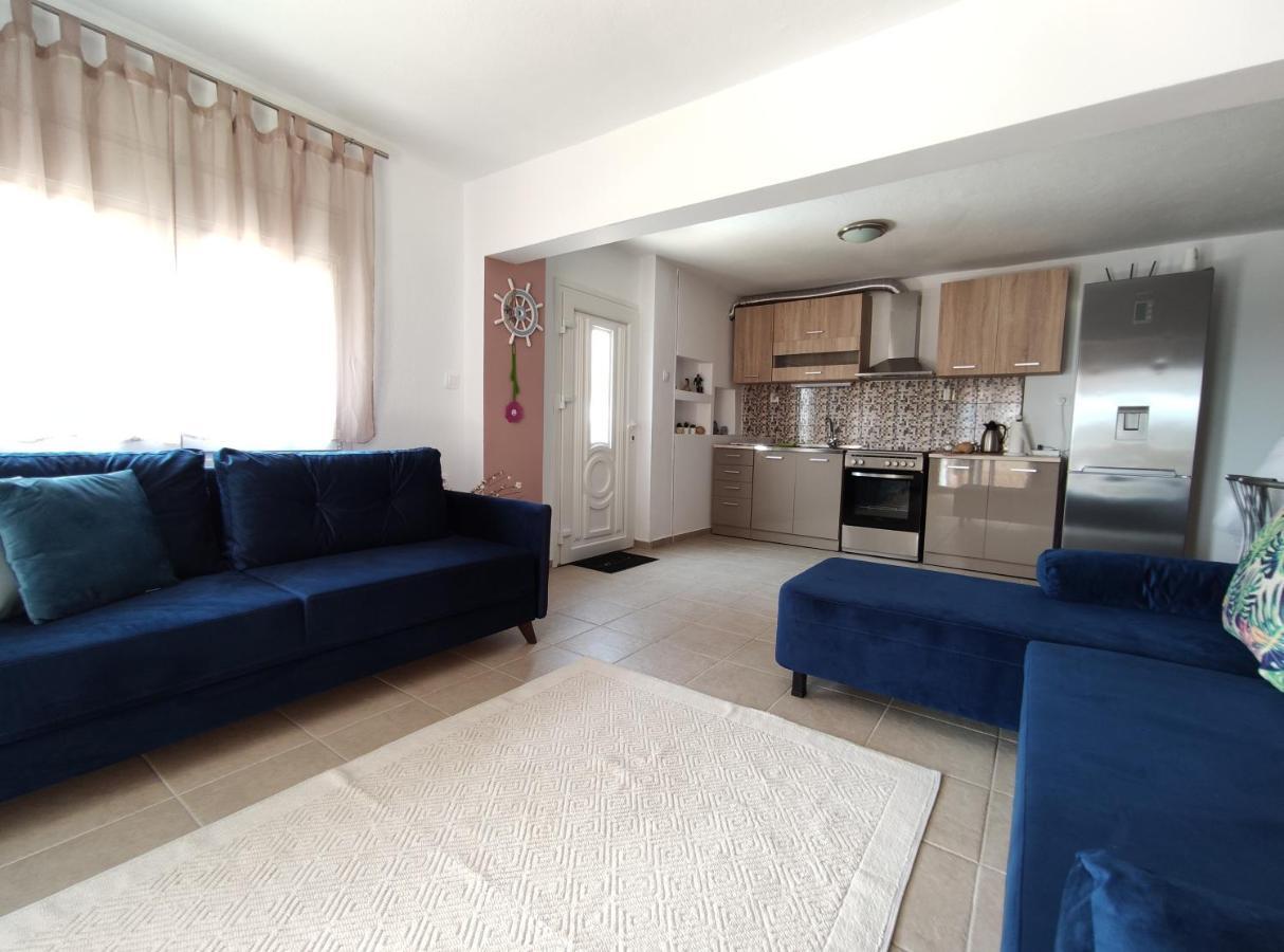 Seaside Apartments Неа-Ираклия Экстерьер фото