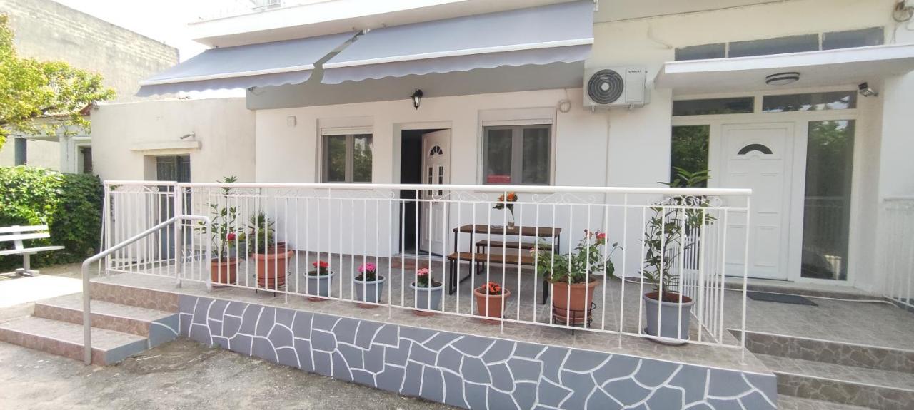 Seaside Apartments Неа-Ираклия Экстерьер фото